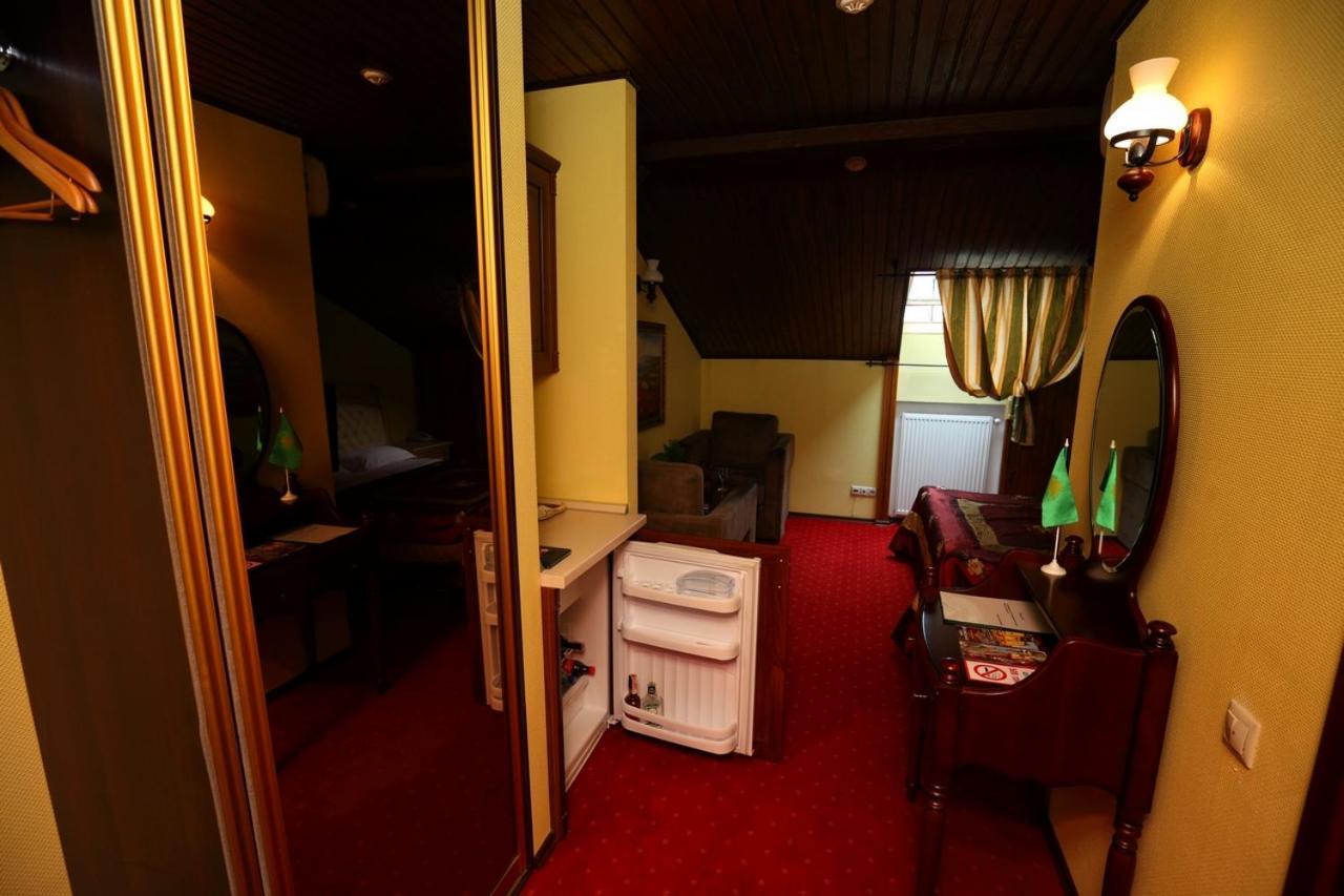Medzhybozhskiy Zamok Tribukhovtsy Zimmer foto