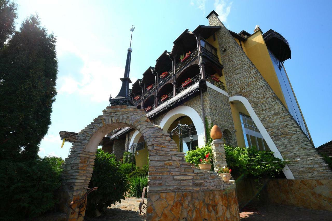 Medzhybozhskiy Zamok Tribukhovtsy Exterior foto